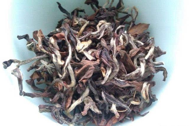 儲存茶的理由—東方美人茶業